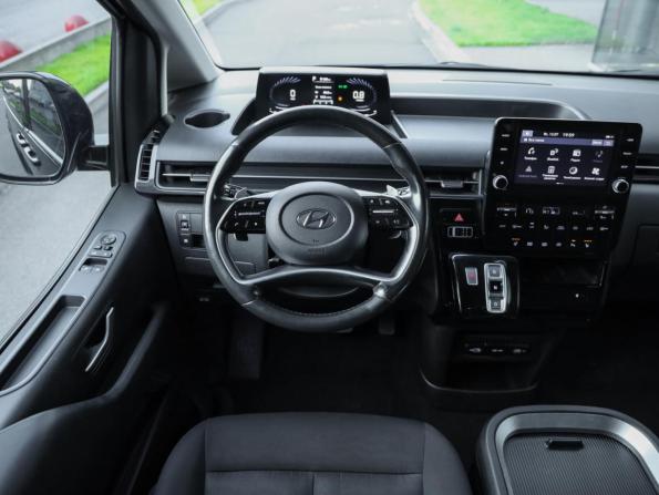 Hyundai Staria I с пробегом 2021 года, цена 3 599 000 рублей, 160963 км, минивэн, Автокод Объявления