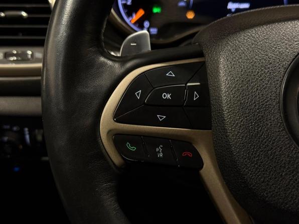 Jeep Grand Cherokee IV (WK2) Рестайлинг с пробегом 2013 года, цена 2 290 000 рублей, 182120 км, внедорожник, Автокод Объявления