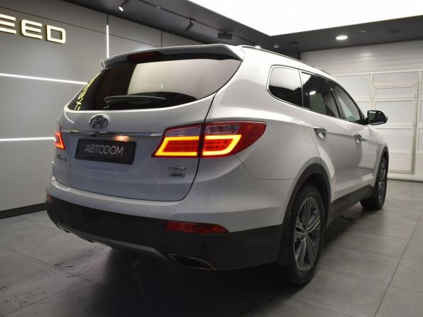 Hyundai Santa Fe III с пробегом 2015 года, цена 2 090 000 рублей, 246997 км, внедорожник, Автокод Объявления