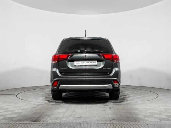 Mitsubishi Outlander III Рестайлинг 2 с пробегом 2016 года, цена 1 850 000 рублей, 127000 км, внедорожник, Автокод Объявления