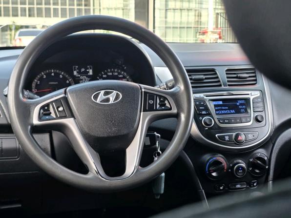 Hyundai Solaris I Рестайлинг с пробегом 2014 года, цена 700 000 рублей, 123765 км, седан, Автокод Объявления