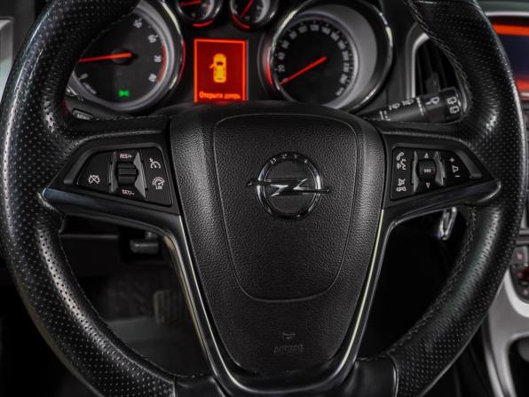 Opel Astra J Рестайлинг с пробегом 2014 года, цена 899 000 рублей, 155013 км, хэтчбек, Автокод Объявления