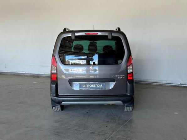 Peugeot Partner II Рестайлинг 2 с пробегом 2016 года, цена 850 000 рублей, 233522 км, компактвэн, Автокод Объявления