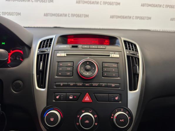 Kia Ceed I Рестайлинг с пробегом 2011 года, цена 649 000 рублей, 199467 км, хэтчбек, Автокод Объявления