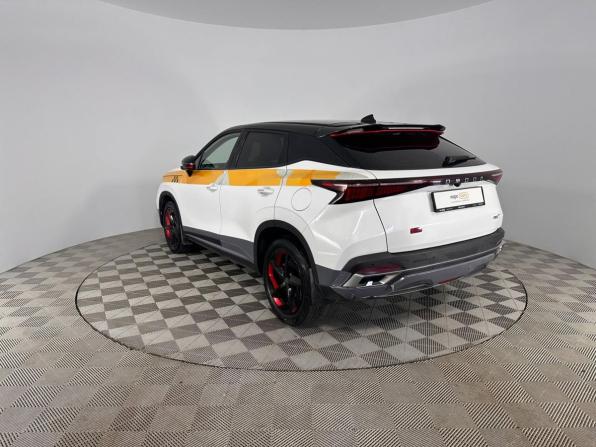 Omoda C5 I с пробегом 2022 года, цена 1 494 000 рублей, 134042 км, внедорожник, Автокод Объявления