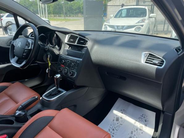 Citroen C4 II с пробегом 2011 года, цена 595 000 рублей, 200000 км, хэтчбек, Автокод Объявления