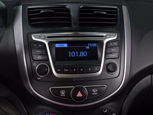 Hyundai Solaris I Рестайлинг с пробегом 2016 года, цена 749 999 рублей, 257571 км, хэтчбек, Автокод Объявления