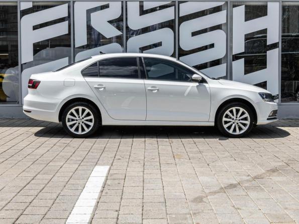 Volkswagen Jetta VI Рестайлинг с пробегом 2017 года, цена 1 468 000 рублей, 93909 км, седан, Автокод Объявления