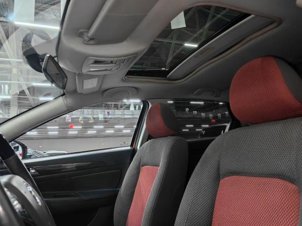 Dongfeng H30 Cross с пробегом 2015 года, цена 690 000 рублей, 139000 км, хэтчбек, Автокод Объявления