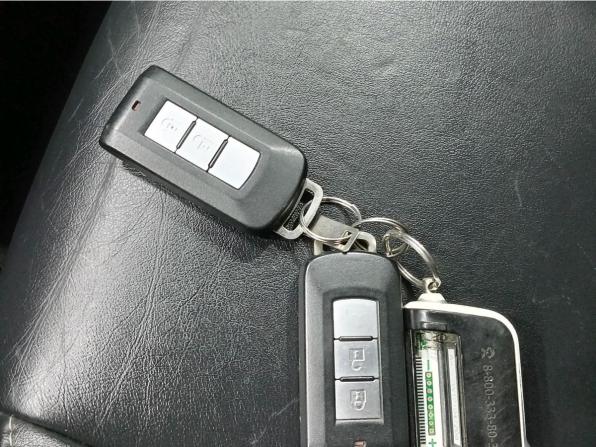 Mitsubishi Outlander III Рестайлинг 3 с пробегом 2021 года, цена 1 980 000 рублей, 164000 км, внедорожник, Автокод Объявления