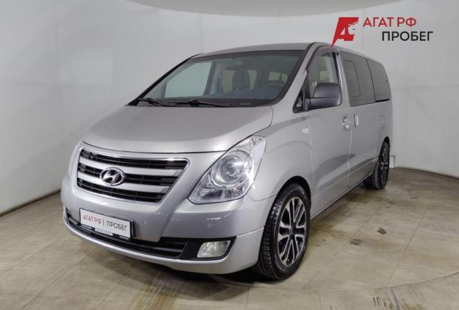 Hyundai H-1 II с пробегом 2015 года, цена 1 640 000 рублей, 352777 км, минивэн, Автокод Объявления