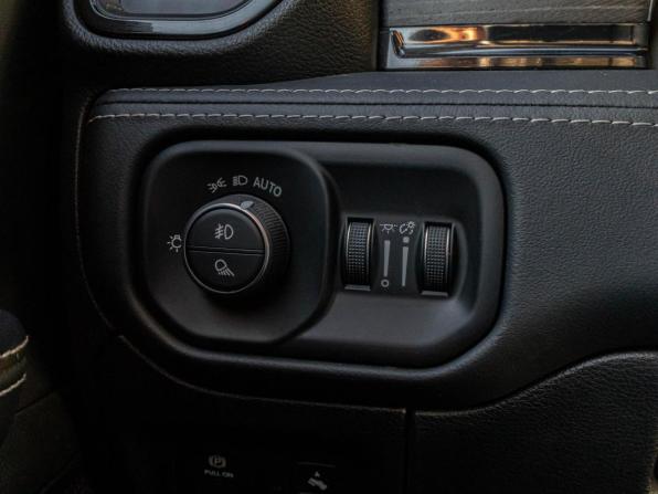 Ram 1500 V с пробегом 2022 года, цена 7 950 000 рублей, 14915 км, offers.body_type.unknown, Автокод Объявления