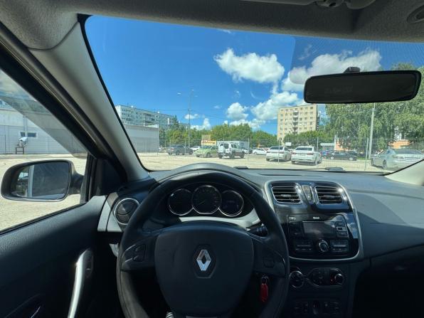 Renault Sandero II с пробегом 2017 года, цена 989 900 рублей, 131820 км, хэтчбек, Автокод Объявления