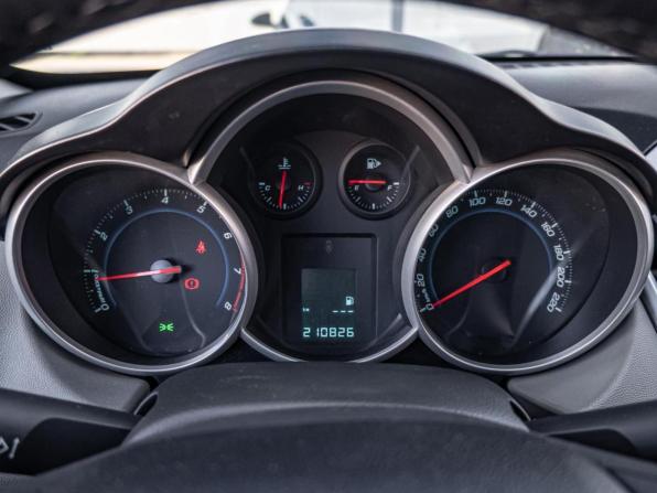 Chevrolet Cruze I Рестайлинг с пробегом 2014 года, цена 869 000 рублей, 210826 км, хэтчбек, Автокод Объявления