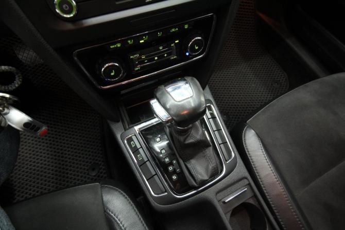 Skoda Superb II с пробегом 2012 года, цена 1 100 000 рублей, 225000 км, лифтбек, Автокод Объявления