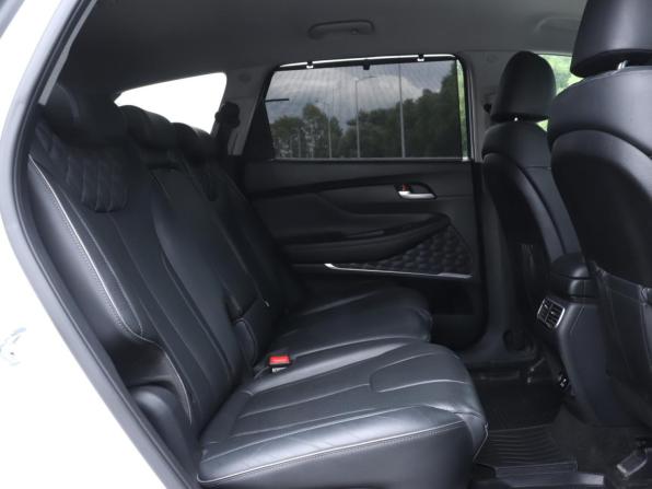 Hyundai Santa Fe IV Рестайлинг с пробегом 2021 года, цена 3 490 000 рублей, 98272 км, внедорожник, Автокод Объявления