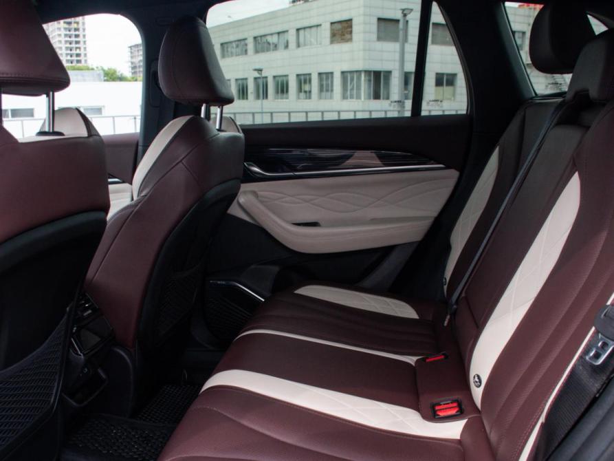 Geely Monjaro I Москва  - изображение 12