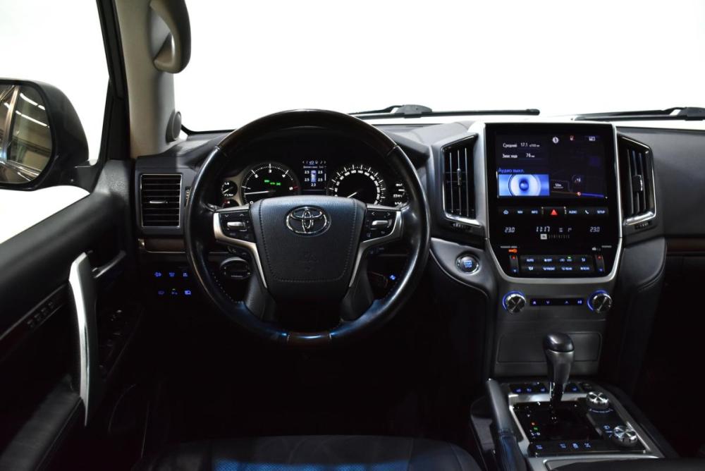 Toyota Land Cruiser 200 Series Рестайлинг 2 Сургут  - изображение 19