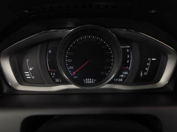 Volvo XC60 I Рестайлинг с пробегом 2015 года, цена 2 300 000 рублей, 138000 км, внедорожник, Автокод Объявления