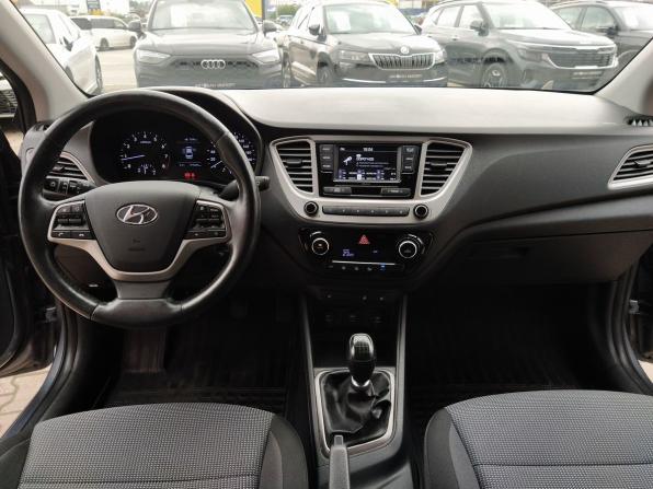 Hyundai Solaris II с пробегом 2019 года, цена 1 099 000 рублей, 197000 км, седан, Автокод Объявления