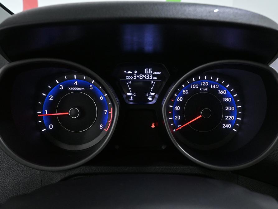 Hyundai Elantra V (MD) Москва  - изображение 11