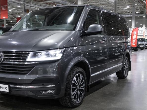Volkswagen Multivan T6 Рестайлинг с пробегом 2020 года, цена 6 499 000 рублей, 90800 км, минивэн, Автокод Объявления