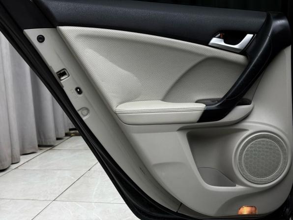 Honda Accord VIII Рестайлинг с пробегом 2011 года, цена 1 449 000 рублей, 235834 км, седан, Автокод Объявления