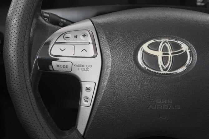 Toyota Camry VI (XV40) Рестайлинг с пробегом 2011 года, цена 999 000 рублей, 270378 км, седан, Автокод Объявления