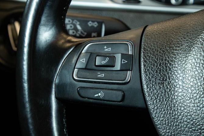 Volkswagen Passat B7 с пробегом 2011 года, цена 1 099 000 рублей, 215541 км, седан, Автокод Объявления