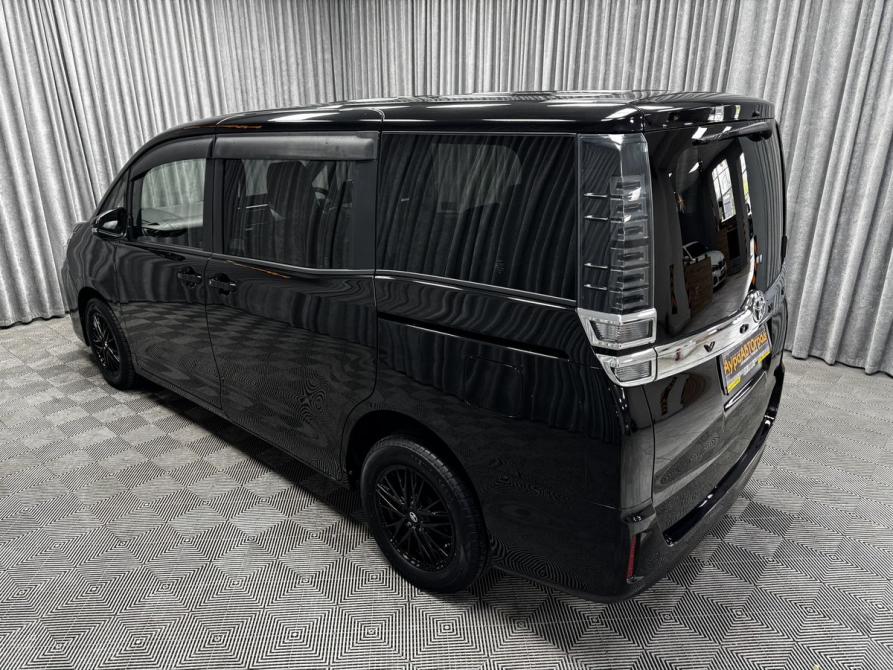 Toyota Voxy III (R80) Рестайлинг Стерлитамак  - изображение 9