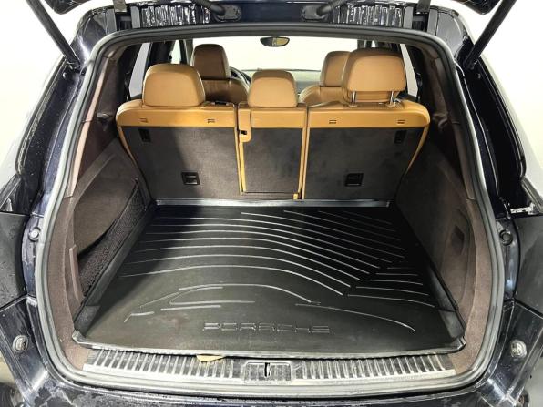 Porsche Cayenne II (958) с пробегом 2011 года, цена 1 705 000 рублей, 198350 км, внедорожник, Автокод Объявления