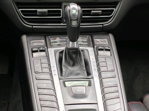 Porsche Macan I Рестайлинг с пробегом 2020 года, цена 4 750 000 рублей, 142980 км, внедорожник, Автокод Объявления