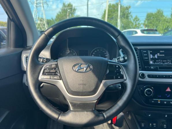 Hyundai Solaris II с пробегом 2018 года, цена 1 239 300 рублей, 122307 км, седан, Автокод Объявления