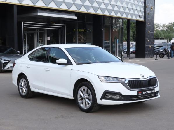 Skoda Octavia IV (A8) с пробегом 2020 года, цена 2 357 100 рублей, 94230 км, лифтбек, Автокод Объявления