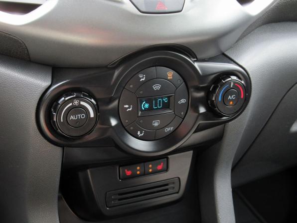 Ford EcoSport II с пробегом 2016 года, цена 1 115 000 рублей, 111772 км, внедорожник, Автокод Объявления
