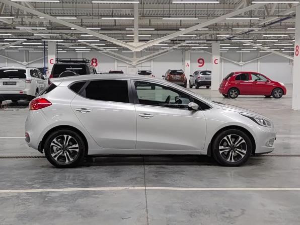 Kia Ceed II с пробегом 2014 года, цена 1 185 000 рублей, 175729 км, хэтчбек, Автокод Объявления