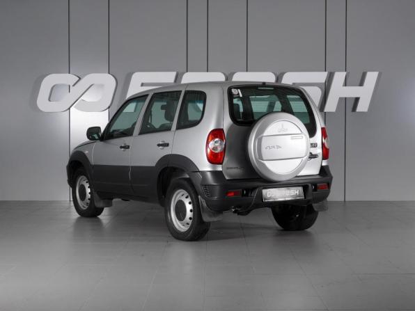 Chevrolet Niva I Рестайлинг с пробегом 2018 года, цена 640 000 рублей, 128781 км, внедорожник, Автокод Объявления