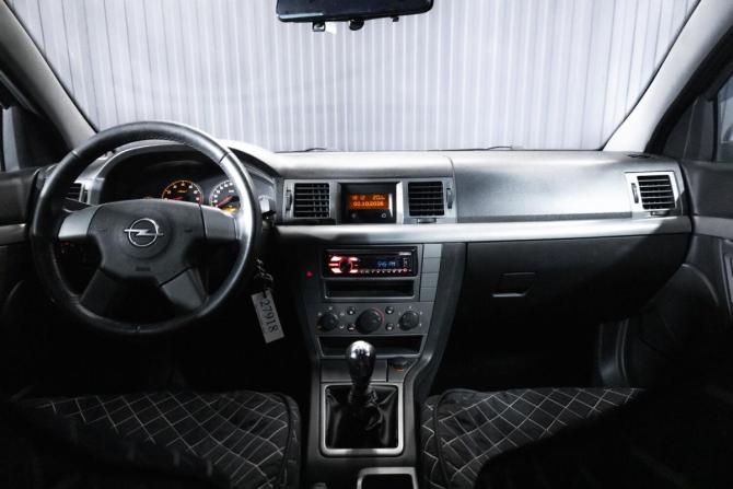 Opel Vectra C с пробегом 2004 года, цена 450 000 рублей, 304651 км, седан, Автокод Объявления