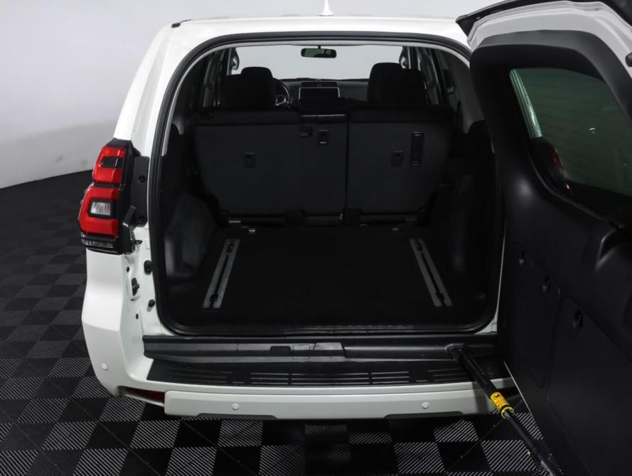 Toyota Land Cruiser Prado 150 Series Рестайлинг 3 Москва  - изображение 9