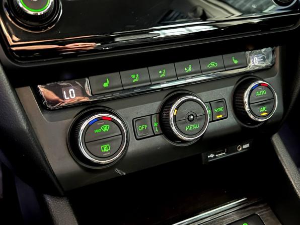 Skoda Octavia III (A7) с пробегом 2015 года, цена 1 620 000 рублей, 267500 км, универсал, Автокод Объявления
