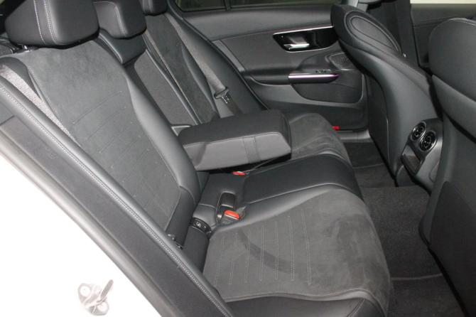 Mercedes-Benz C-Класс V (W206) с пробегом 2023 года, цена 7 299 000 рублей, 99 км, седан, Автокод Объявления