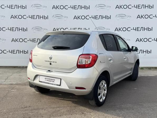 Renault Sandero II с пробегом 2015 года, цена 730 000 рублей, 102958 км, хэтчбек, Автокод Объявления
