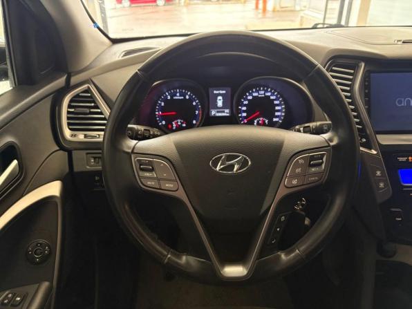 Hyundai Santa Fe III с пробегом 2012 года, цена 1 585 000 рублей, 230000 км, внедорожник, Автокод Объявления