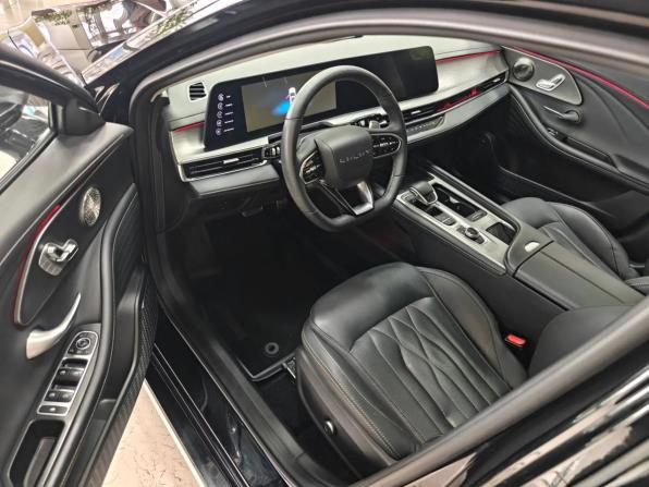 Chery Arrizo 8 с пробегом 2023 года, цена 1 900 000 рублей, 54937 км, седан, Автокод Объявления
