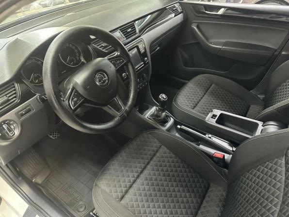 Skoda Rapid I Рестайлинг с пробегом 2018 года, цена 1 212 310 рублей, 123282 км, лифтбек, Автокод Объявления