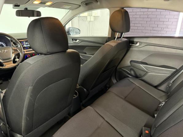 Hyundai Solaris II с пробегом 2017 года, цена 1 185 000 рублей, 136266 км, седан, Автокод Объявления