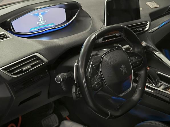 Peugeot 3008 II с пробегом 2018 года, цена 1 499 000 рублей, 56000 км, внедорожник, Автокод Объявления