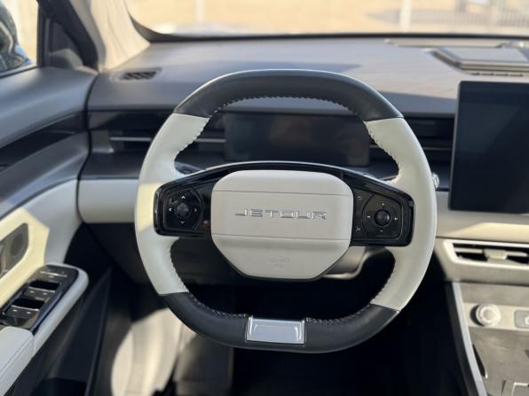 JETOUR DASHING I с пробегом 2024 года, цена 1 815 000 рублей, 51107 км, внедорожник, Автокод Объявления