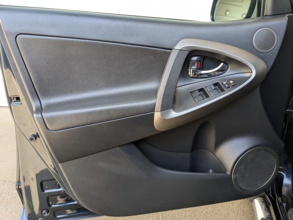 Toyota Ractis II с пробегом 2011 года, цена 1 540 000 рублей, 118930 км, хэтчбек, Автокод Объявления