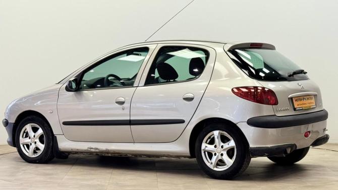 Peugeot 206 с пробегом 2004 года, цена 115 000 рублей, 193125 км, хэтчбек, Автокод Объявления